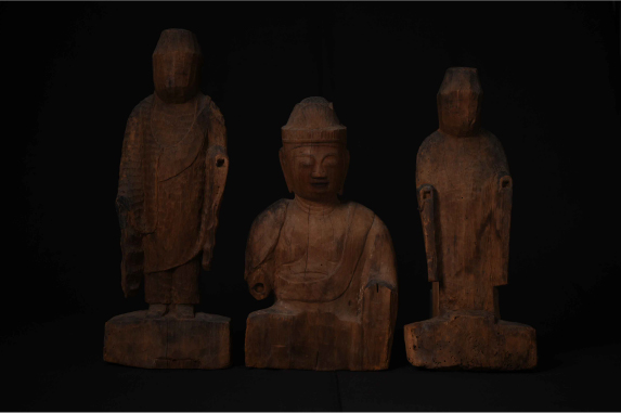 木造菩薩形立像および脇侍